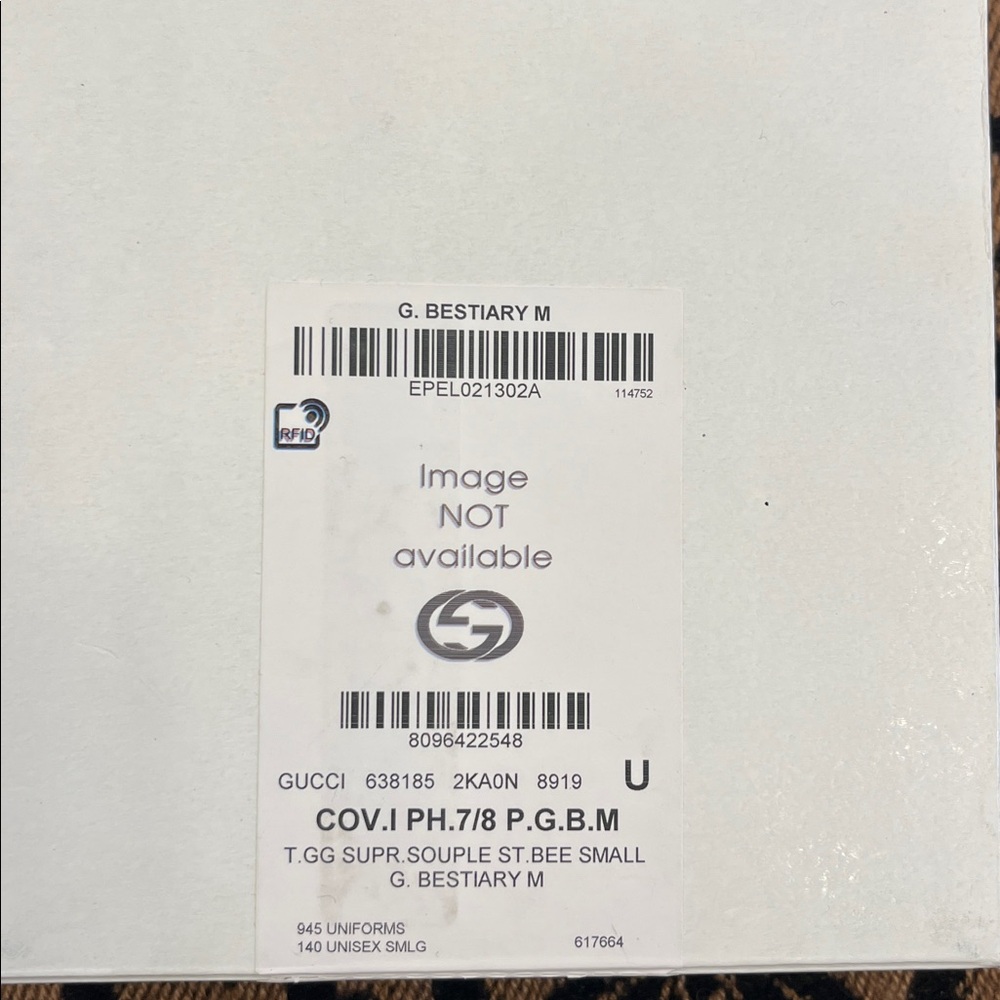 Gucci Beige GG Bee Phone Case - Picture 9 of 10